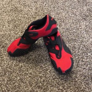 Women’s rare red Puma slip on sneakers size 10